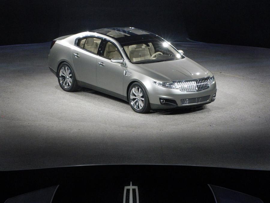  Lincoln MKS Concept 2006 года  (фото 2 из 31)
